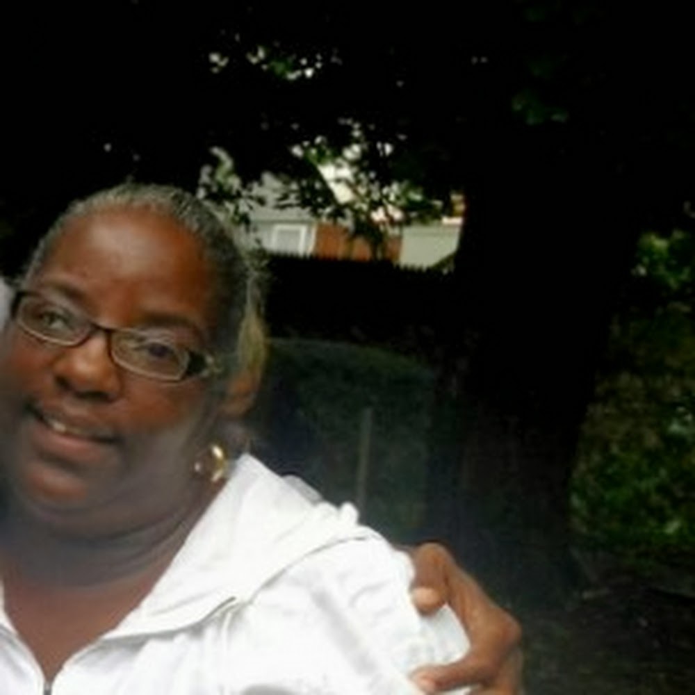 Meet your Posher, Renee